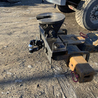 Metro 5th Wheel Adapter w/ 8 Ton Pintle Hitch
